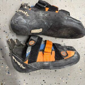 Evolv Shaman Men's Climbing Shoes Orange Blue Size 7.5 US 6.5 UK